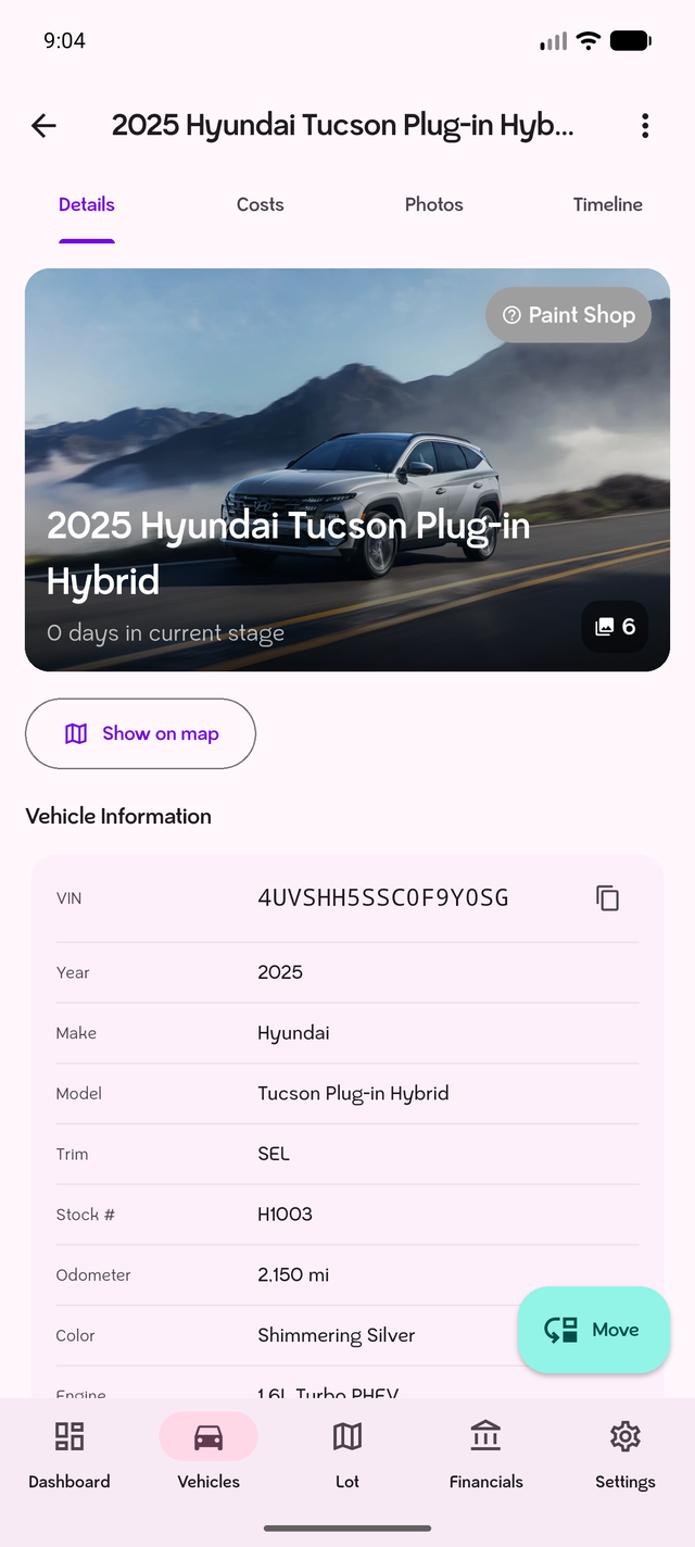CarFlow on Android: a 2025 Hyundai Tucson at the Paint Shop with photos and vehicle details
